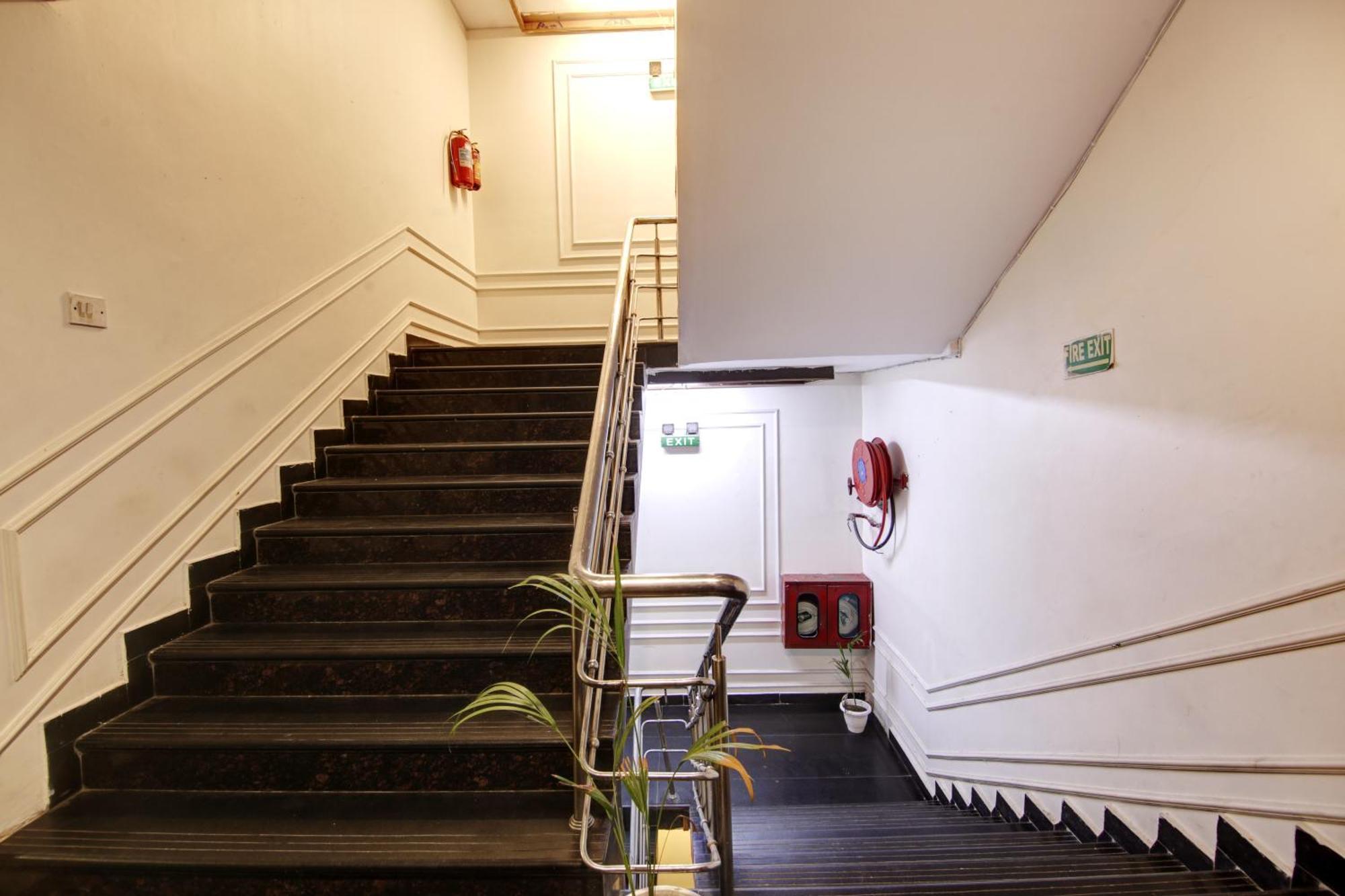 Hotel Wk Comfort - Near White Clove New Delhi Exterior foto